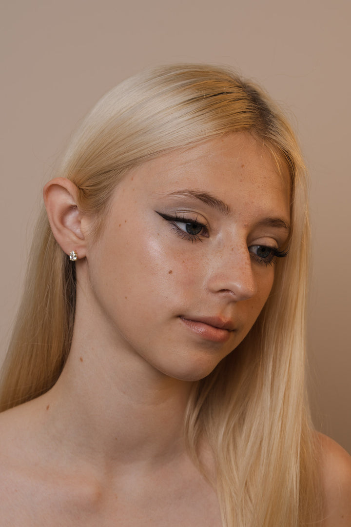 Vela Stud Earrings