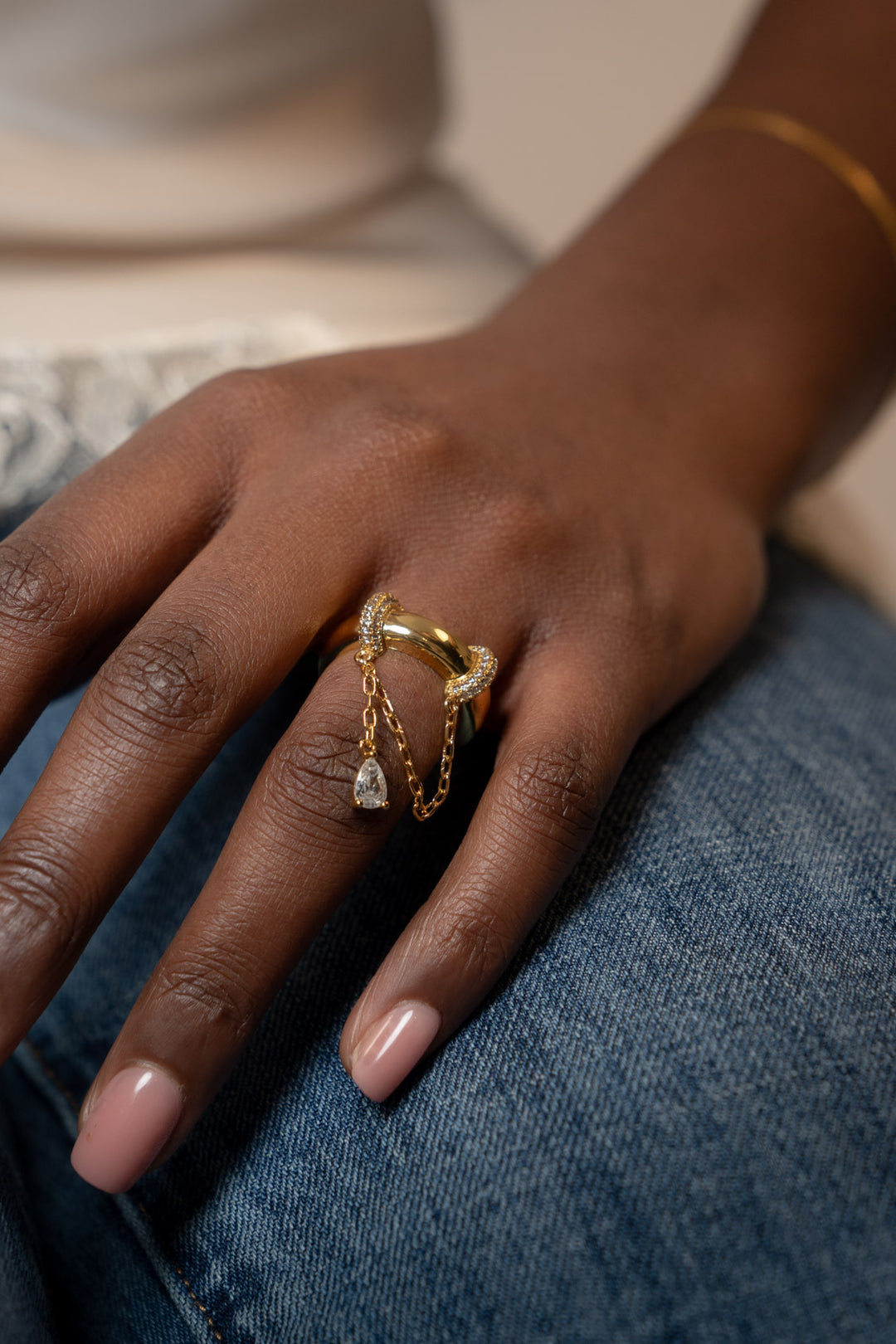 LUMI CHAIN PEAR RING